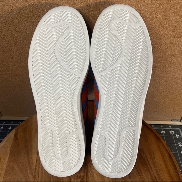 Adidas
Superstar xlg
NWOT - Picture 8 of 9